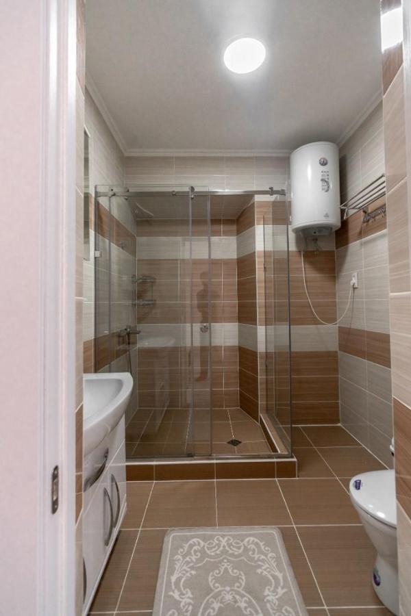 Mixx Hotel Каракол Екстер'єр фото