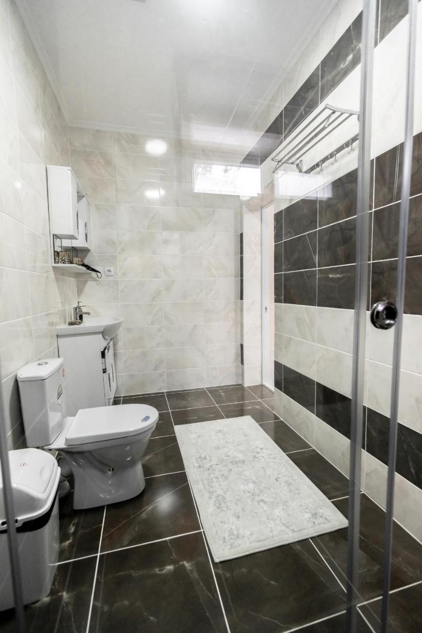 Mixx Hotel Каракол Екстер'єр фото