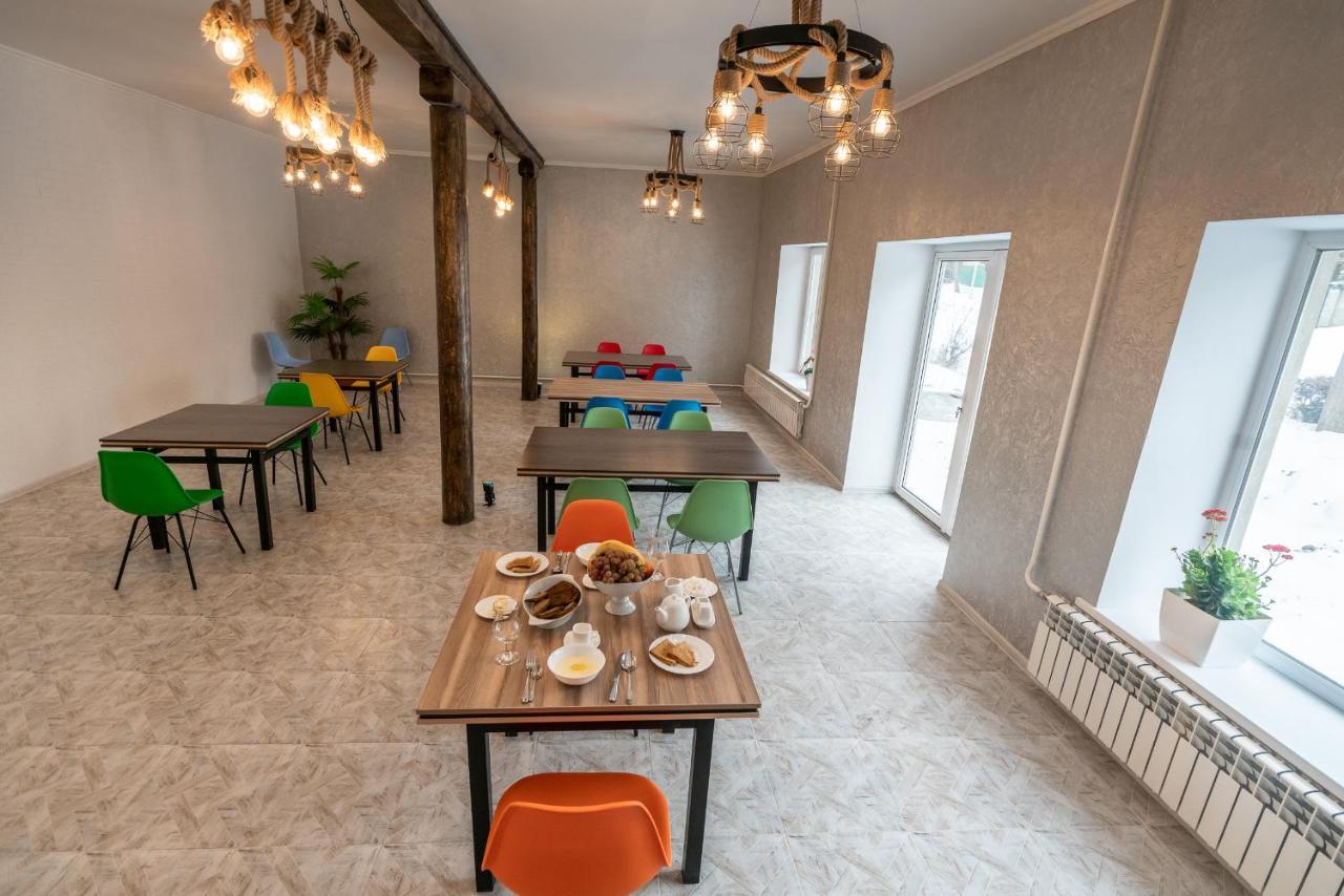 Mixx Hotel Каракол Екстер'єр фото