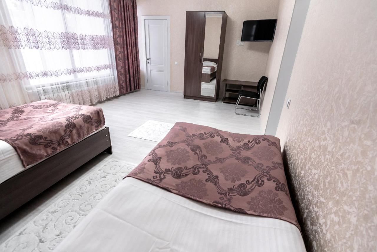 Mixx Hotel Каракол Екстер'єр фото